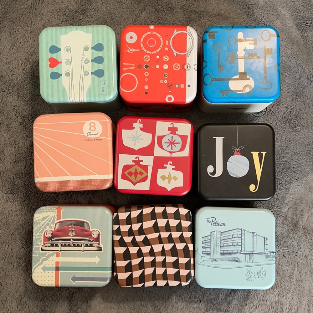 Fossil watch tin boxes (9)